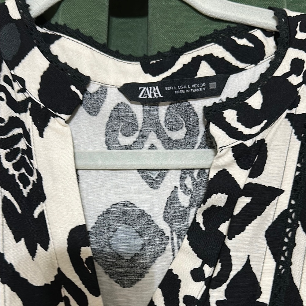 Zara Black and White Long Sleeve Dress